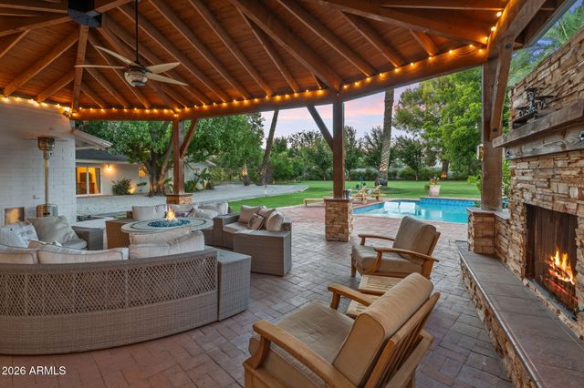 550 W BERRIDGE Lane, Phoenix, AZ 85013