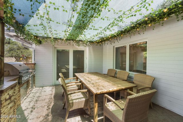 550 W BERRIDGE Lane, Phoenix, AZ 85013