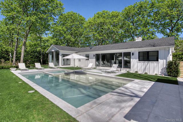 54 Glade Road, East Hampton, NY 11937