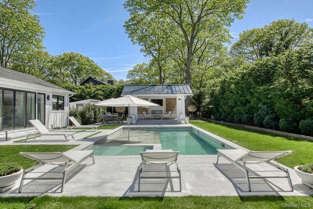 54 Glade Road, East Hampton, NY 11937