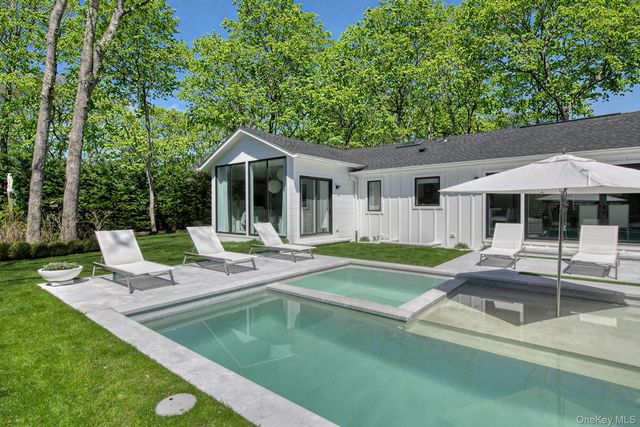 54 Glade Road, East Hampton, NY 11937
