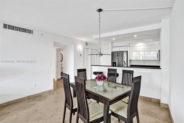 6917 Collins Ave 503, Miami Beach, FL 33141