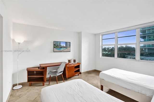 6917 Collins Ave 503, Miami Beach, FL 33141