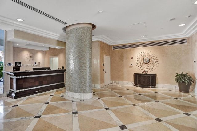 6917 Collins Ave 503, Miami Beach, FL 33141