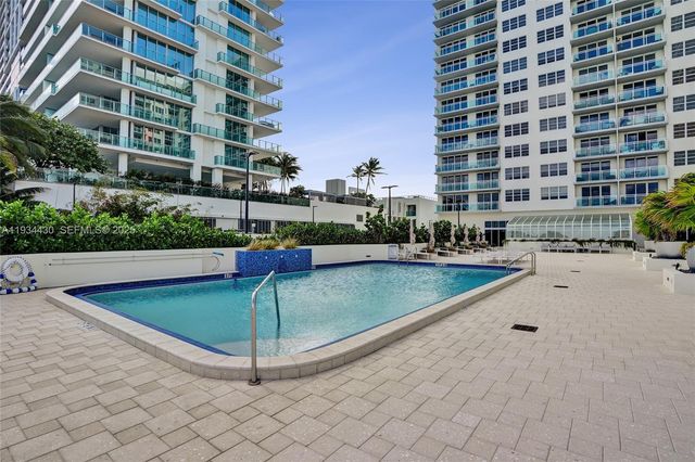 6917 Collins Ave 503, Miami Beach, FL 33141
