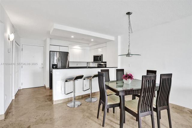 6917 Collins Ave 503, Miami Beach, FL 33141