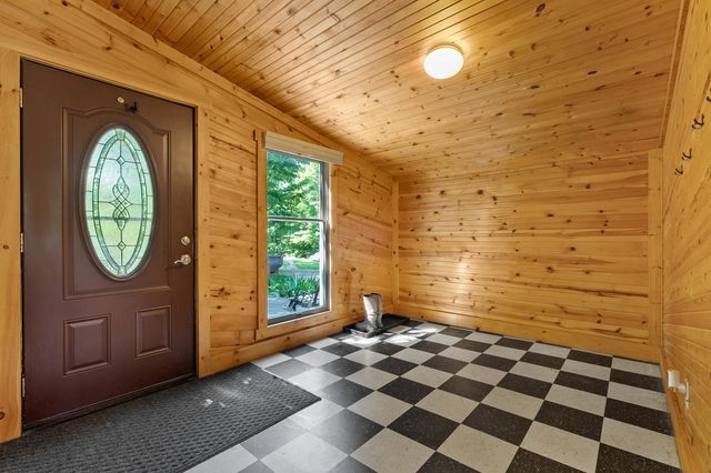 9299 W Avenue E, Vicksburg, MI 49097