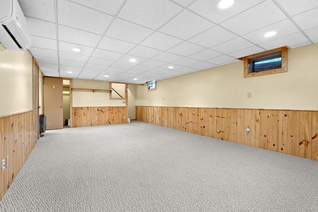 9299 W Avenue E, Vicksburg, MI 49097