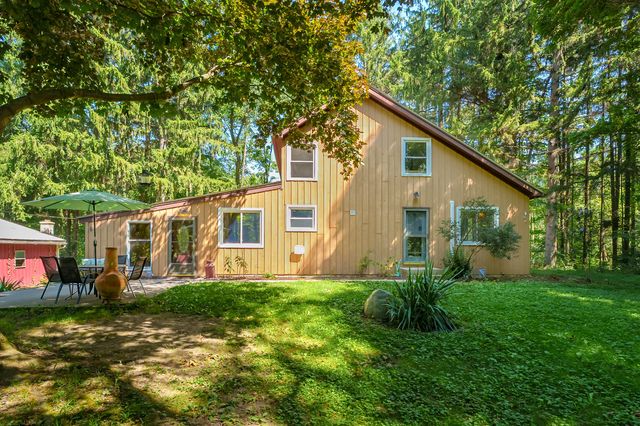 9299 W Avenue E, Vicksburg, MI 49097