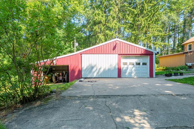 9299 W Avenue E, Vicksburg, MI 49097