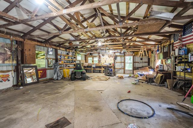 9299 W Avenue E, Vicksburg, MI 49097