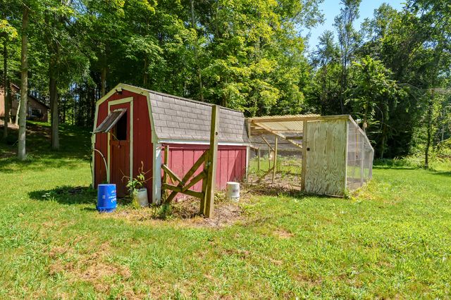 9299 W Avenue E, Vicksburg, MI 49097