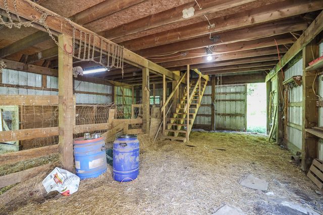 9299 W Avenue E, Vicksburg, MI 49097