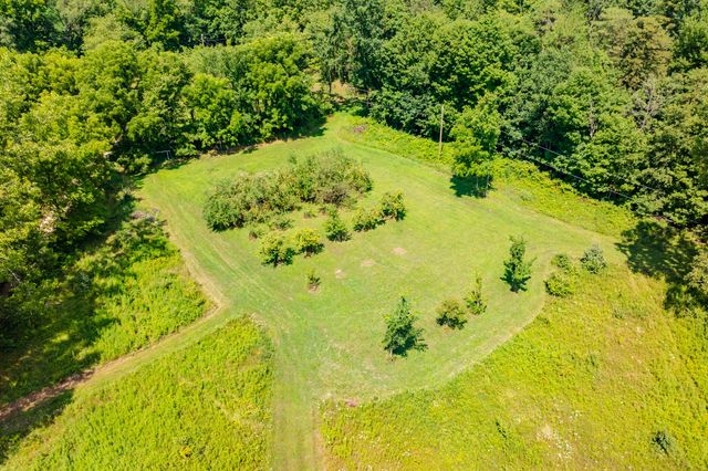 9299 W Avenue E, Vicksburg, MI 49097