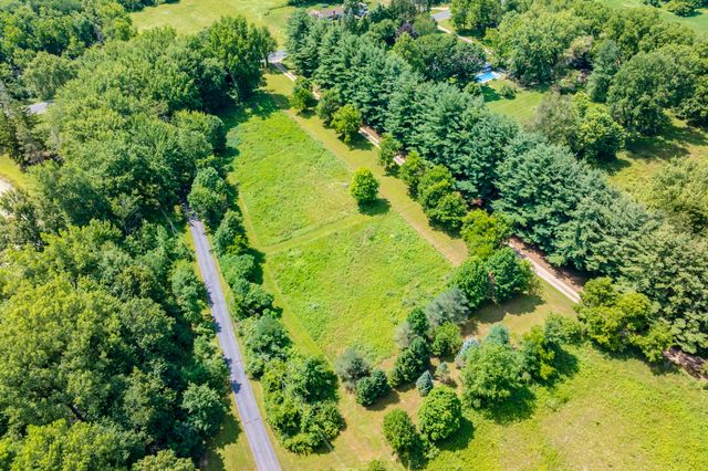 9299 W Avenue E, Vicksburg, MI 49097