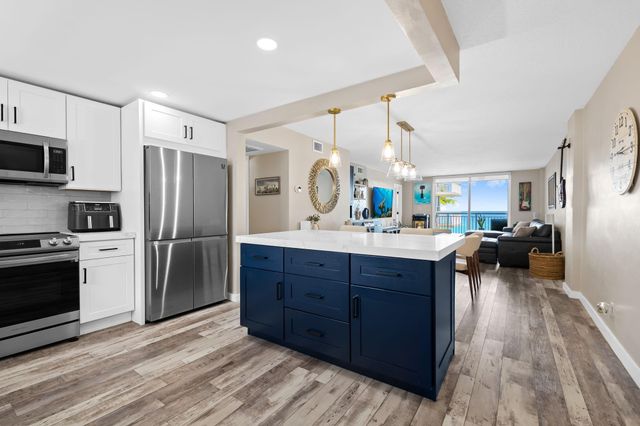 1051 Hillsboro Mile 308E, Hillsboro Beach, FL 33062