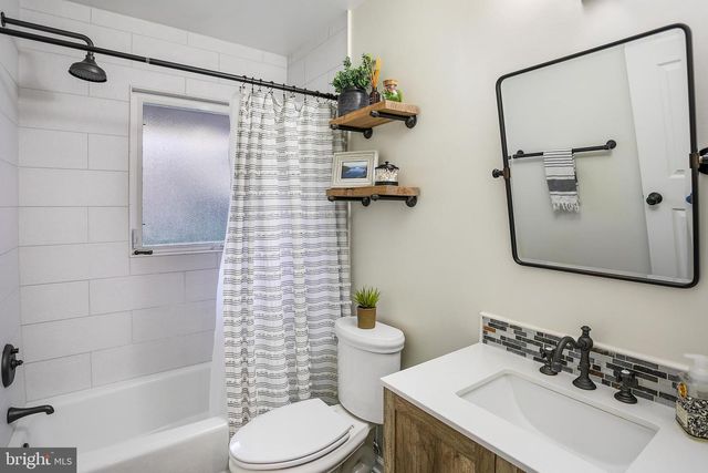 4021 N RICHMOND ST, Arlington, VA 22207