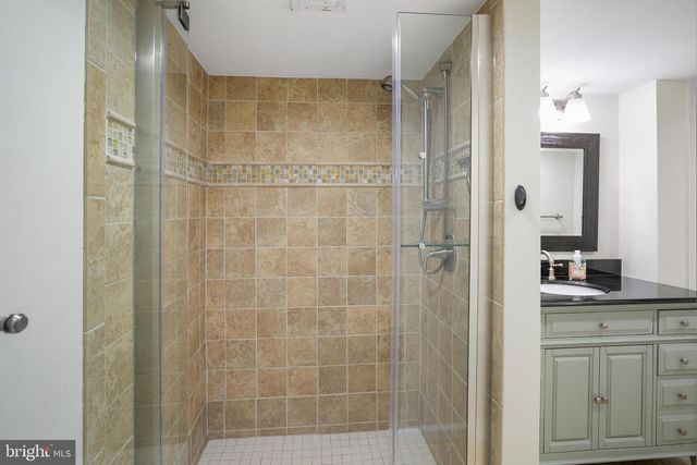 4021 N RICHMOND ST, Arlington, VA 22207