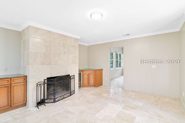 3 Deerfield Rd, Hilton Head Island, SC 29926