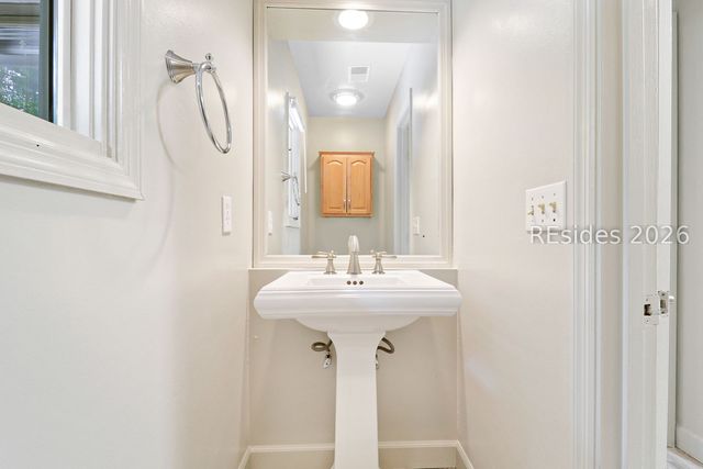 3 Deerfield Rd, Hilton Head Island, SC 29926