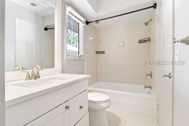 3 Deerfield Rd, Hilton Head Island, SC 29926