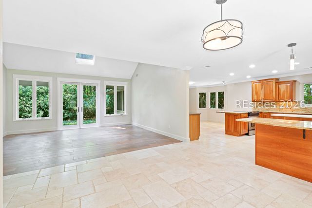 3 Deerfield Rd, Hilton Head Island, SC 29926