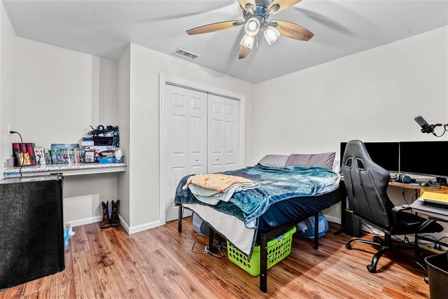111 E Park Manor, Moss Bluff, LA 70611