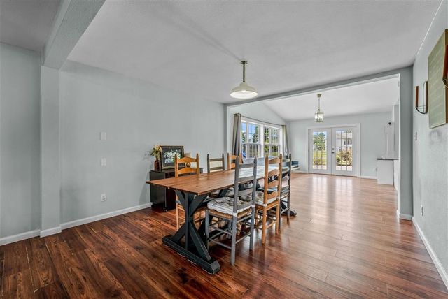 111 E Park Manor, Moss Bluff, LA 70611