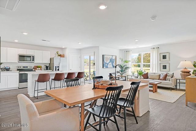 414 Driftwood Drive 6, Richlands, NC 28574