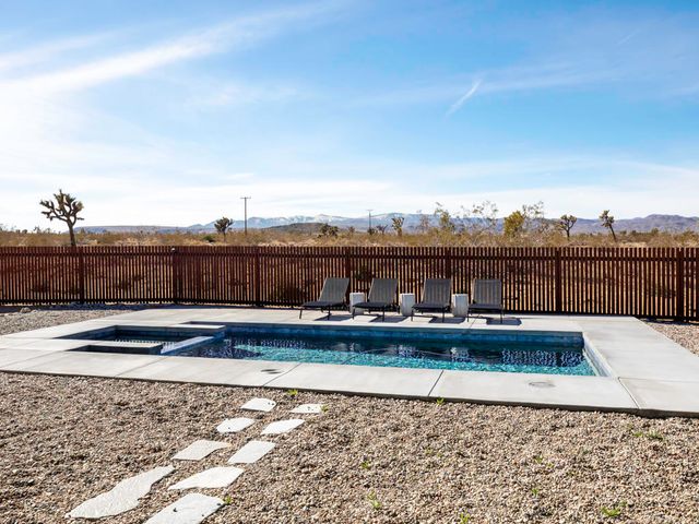 59130 Reche Road, Landers, CA 92285