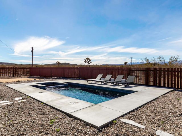 59130 Reche Road, Landers, CA 92285
