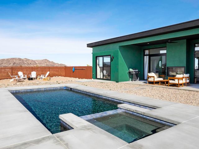 59130 Reche Road, Landers, CA 92285