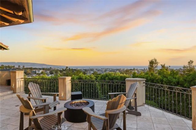 109 S Poinsettia Avenue, Manhattan Beach, CA 90266