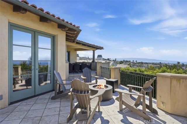 109 S Poinsettia Avenue, Manhattan Beach, CA 90266