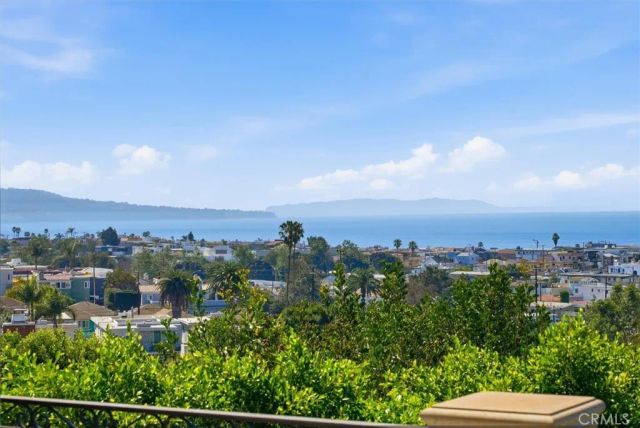 109 S Poinsettia Avenue, Manhattan Beach, CA 90266