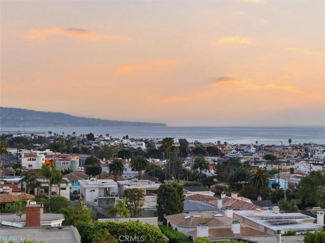 109 S Poinsettia Avenue, Manhattan Beach, CA 90266