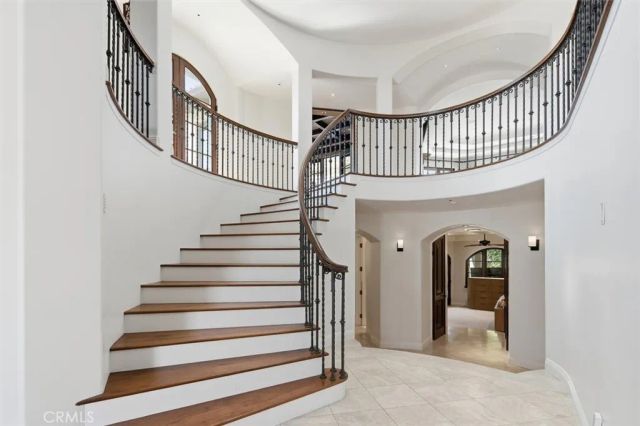 109 S Poinsettia Avenue, Manhattan Beach, CA 90266