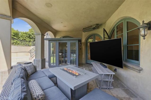 109 S Poinsettia Avenue, Manhattan Beach, CA 90266