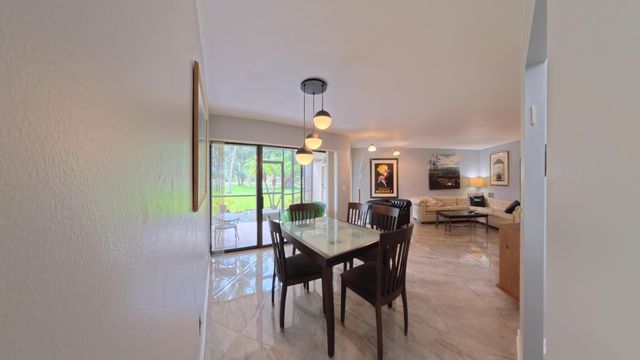 5650 Camino Del Sol 101, Boca Raton, FL 33433