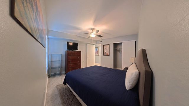 5650 Camino Del Sol 101, Boca Raton, FL 33433