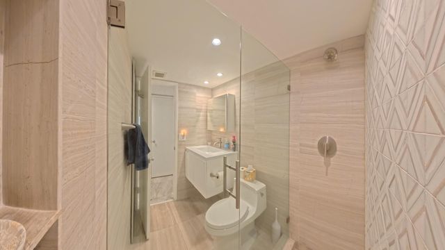 5650 Camino Del Sol 101, Boca Raton, FL 33433