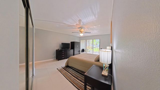 5650 Camino Del Sol 101, Boca Raton, FL 33433