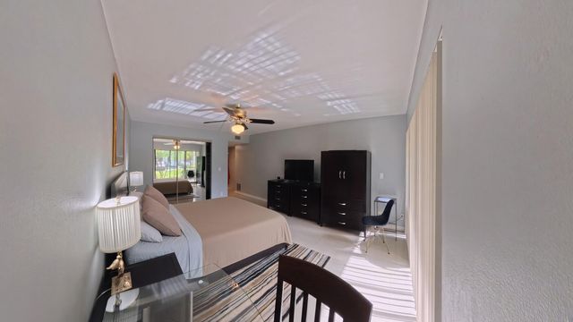 5650 Camino Del Sol 101, Boca Raton, FL 33433