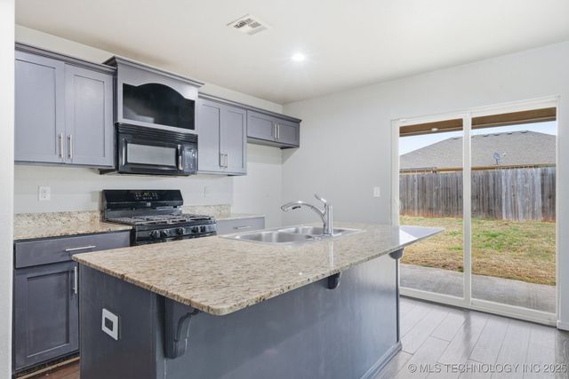 16029 S 88th East Avenue, Bixby, OK 74008