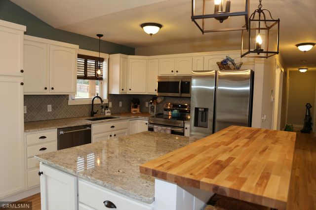 875 161st Street, Hammond, WI 54015