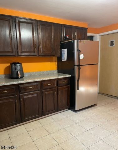 91 Clinton St, Rahway City, NJ 07065