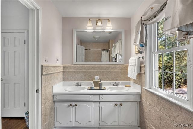 1625 Westcastle Dr, Henrico, VA 23238