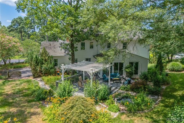 1625 Westcastle Dr, Henrico, VA 23238
