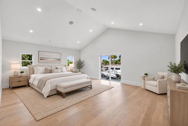 303 SW 14TH Place, Boca Raton, FL 33432