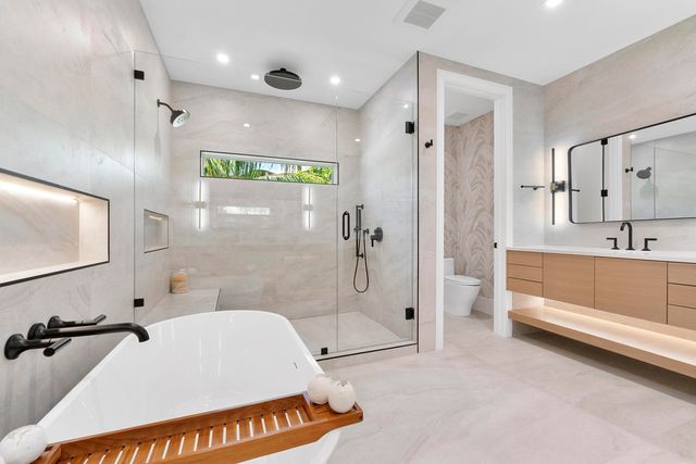 303 SW 14TH Place, Boca Raton, FL 33432